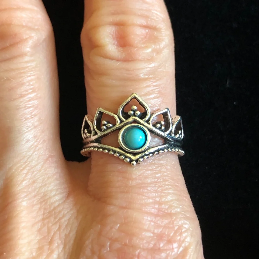 Silver Tone Crown Shaped Blue Stone Ring